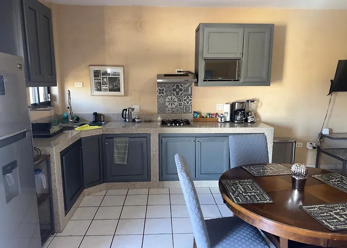Cabo Hideaway Apartment